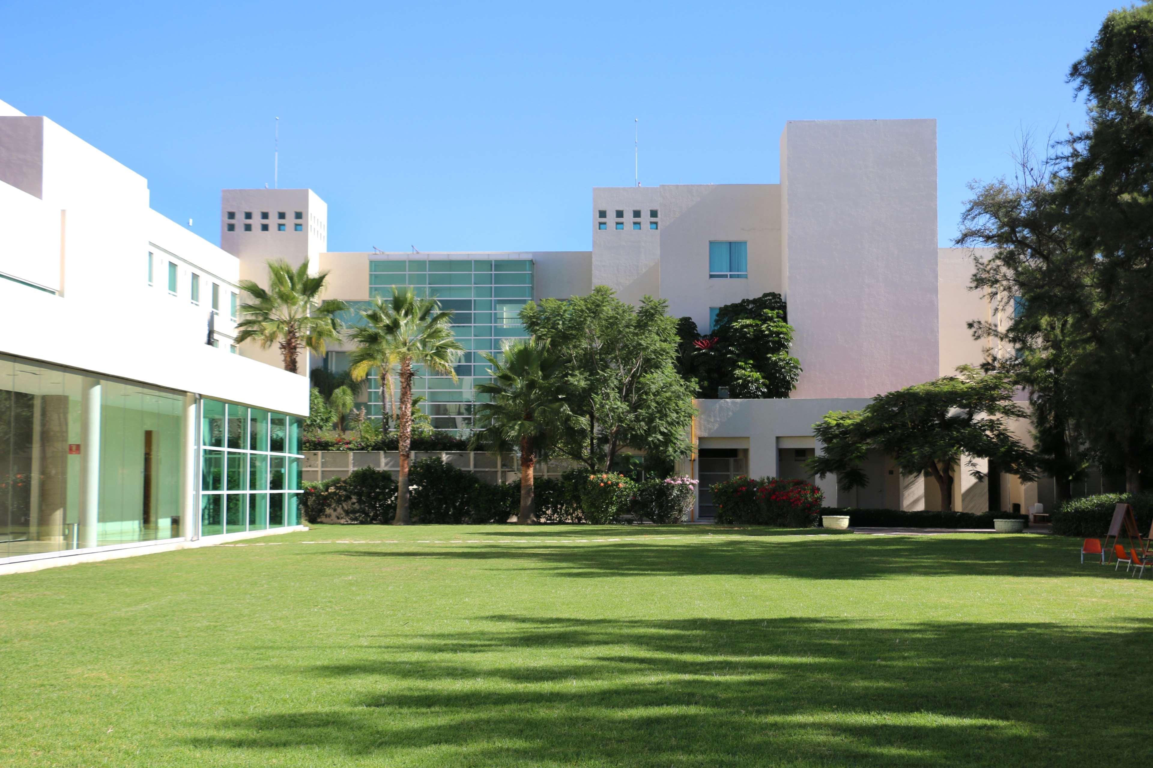 Radisson Poliforum Plaza Hotel Leon Exterior photo