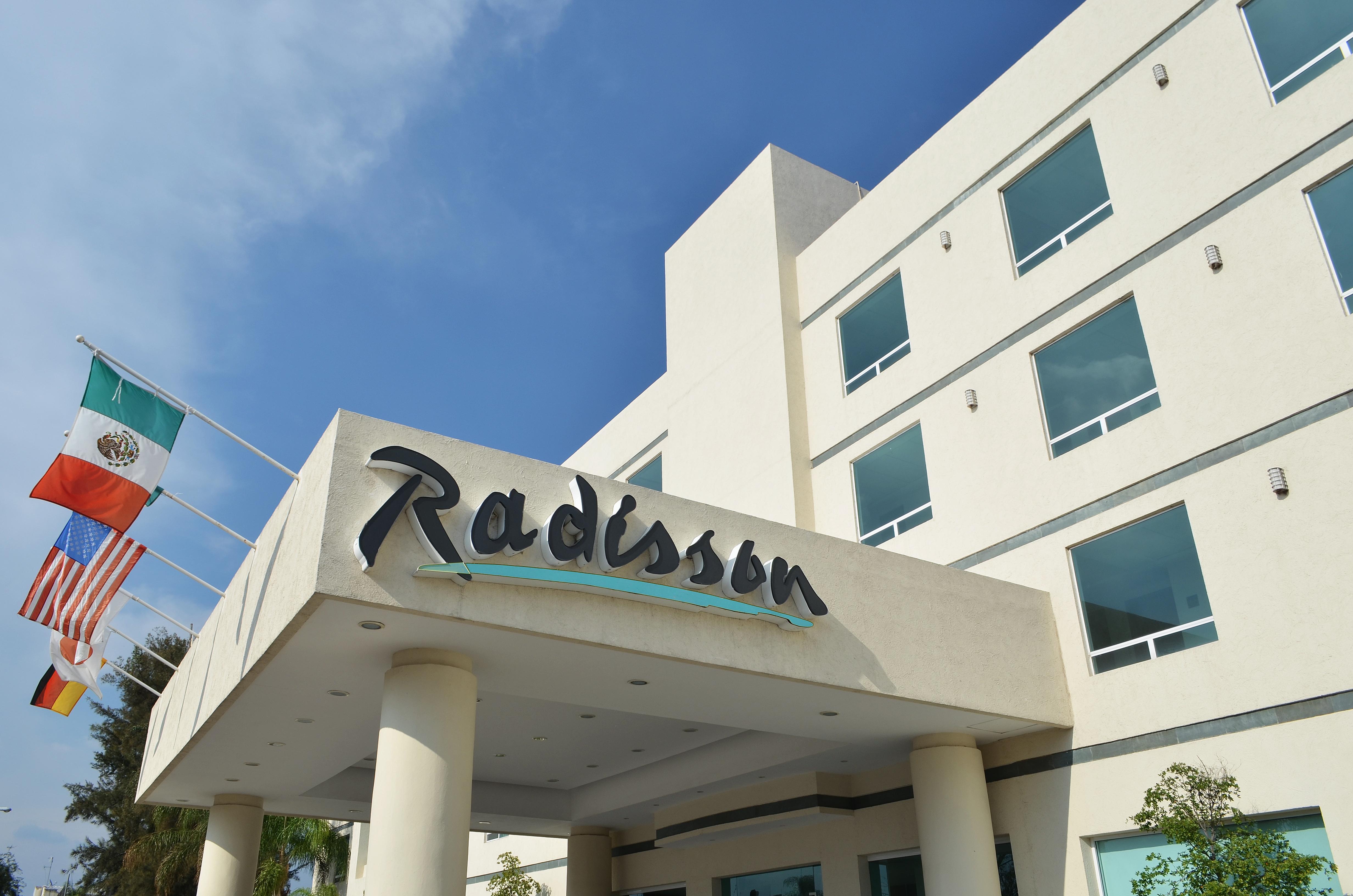 Radisson Poliforum Plaza Hotel Leon Exterior photo